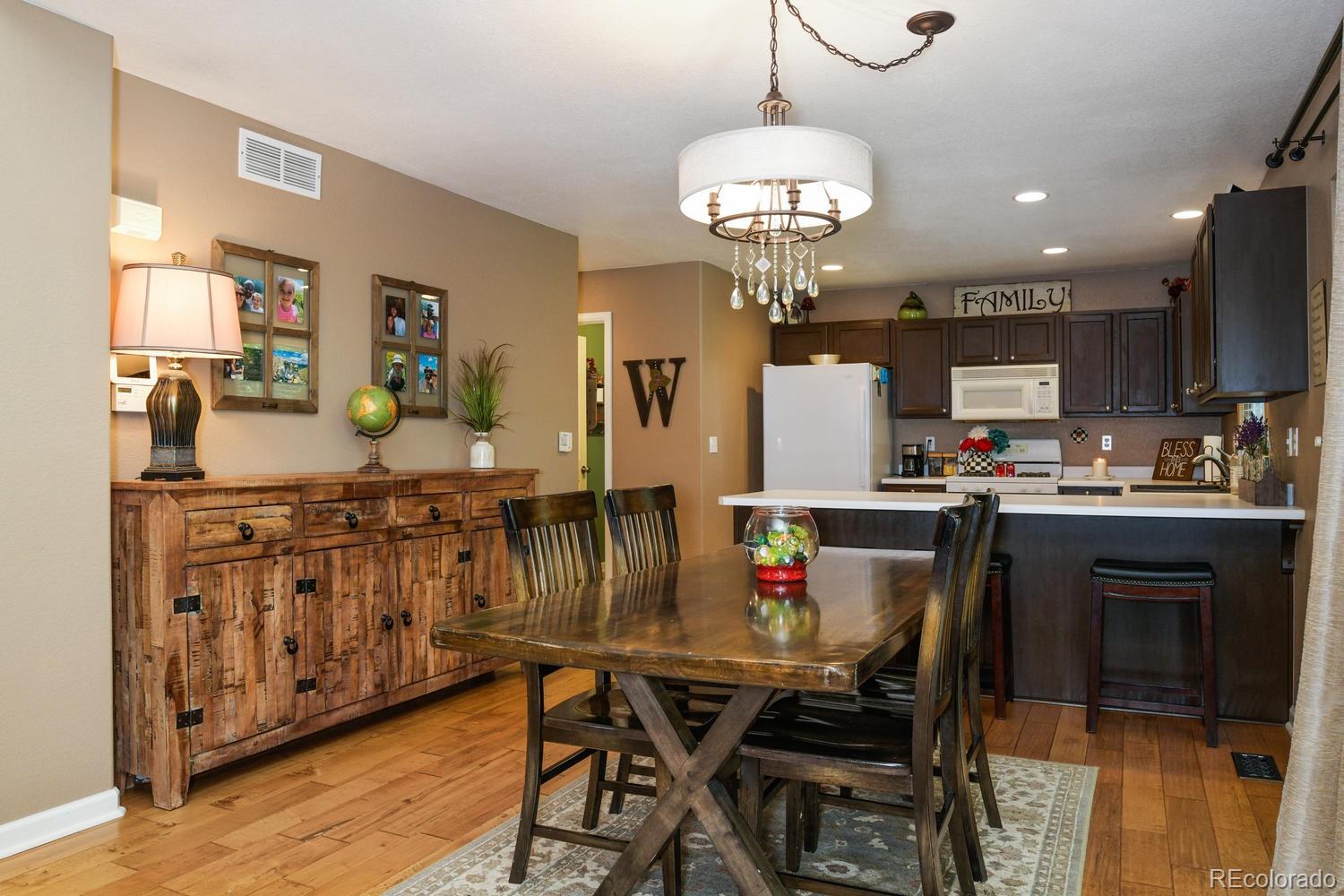 9875 Saybrook Street Highlands Ranch, CO 80126 - Photo 11 of 27 Gallery Image 11