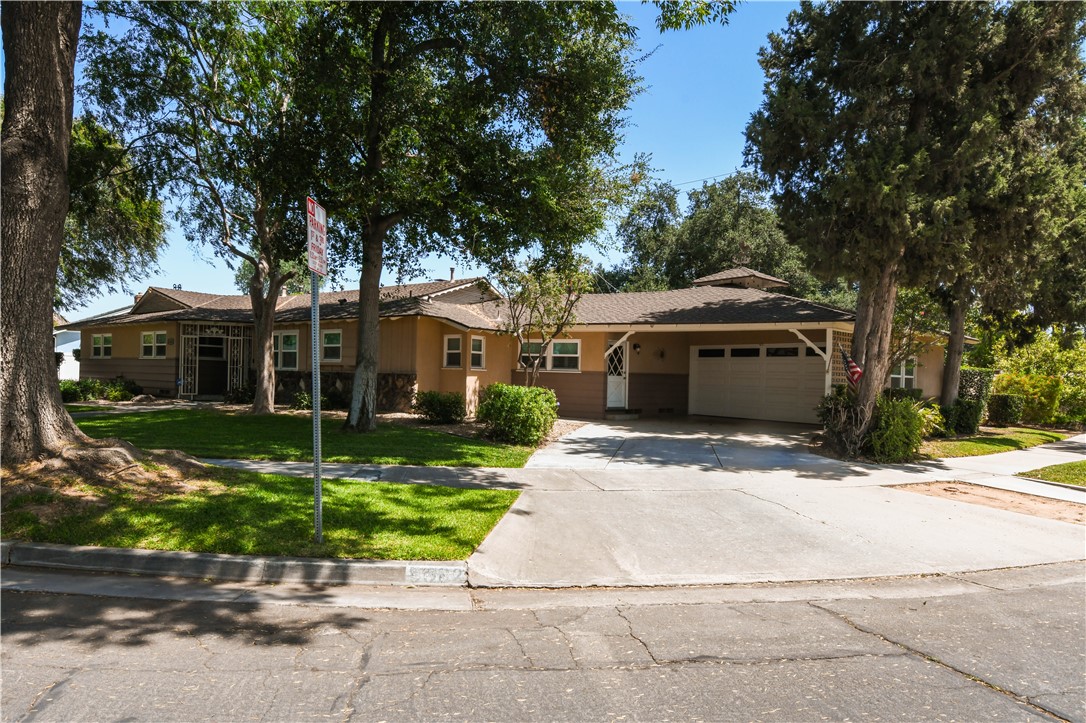 Front view - corner lot