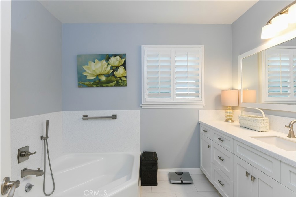5382 Brighton Drive Riverside, CA 92504 - Photo 19 of 31 Bath 1