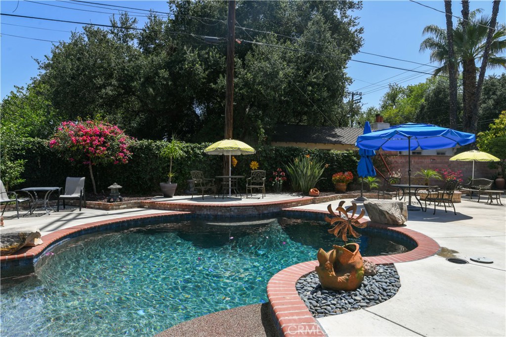5382 Brighton Drive Riverside, CA 92504 - Photo 26 of 31 Pool view