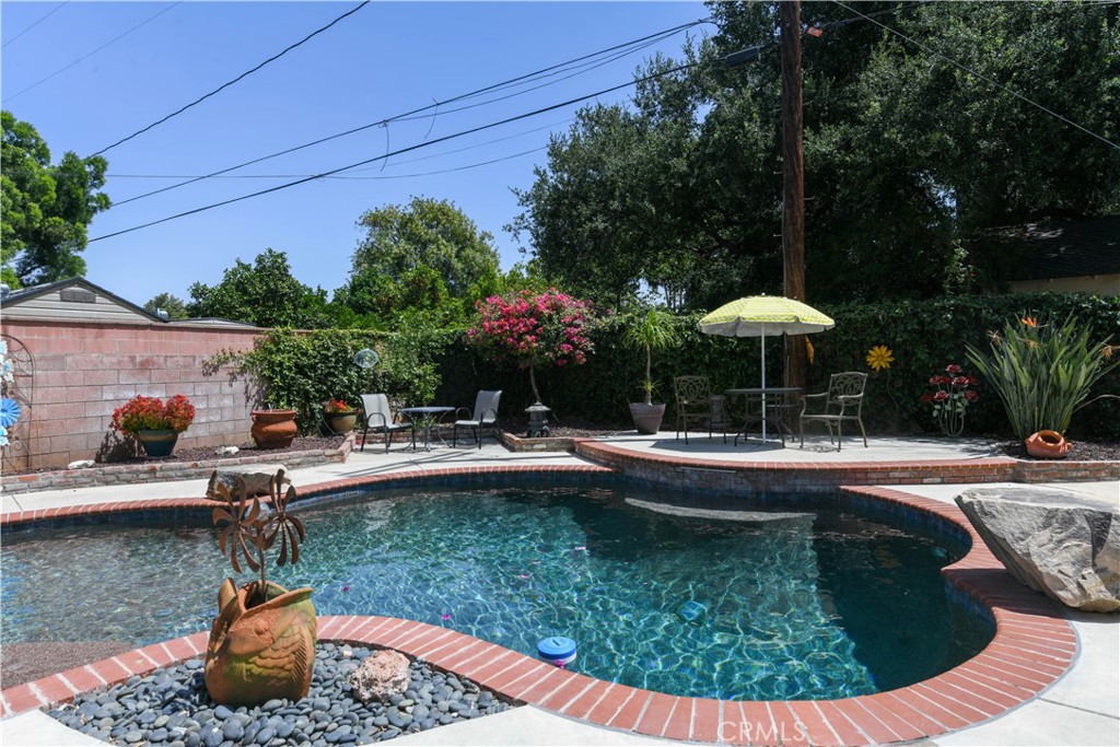 5382 Brighton Drive Riverside, CA 92504 - Photo 27 of 31 Pool view