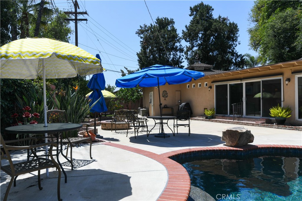 5382 Brighton Drive Riverside, CA 92504 - Photo 28 of 31 Rear view