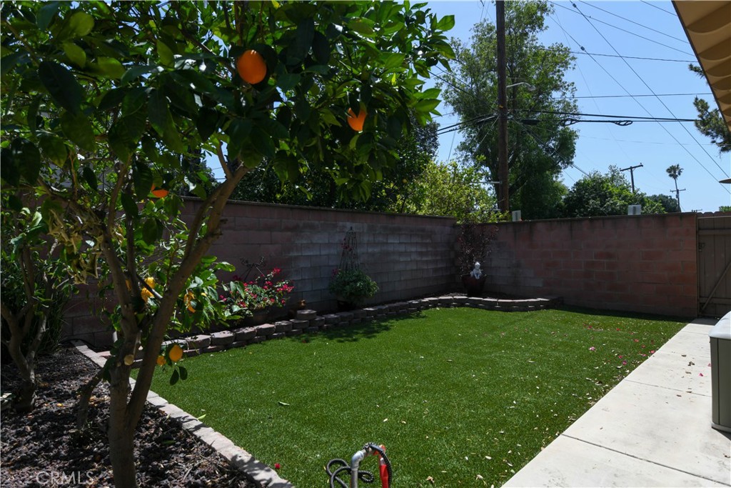 5382 Brighton Drive Riverside, CA 92504 - Photo 30 of 31 Play area for kids or pets