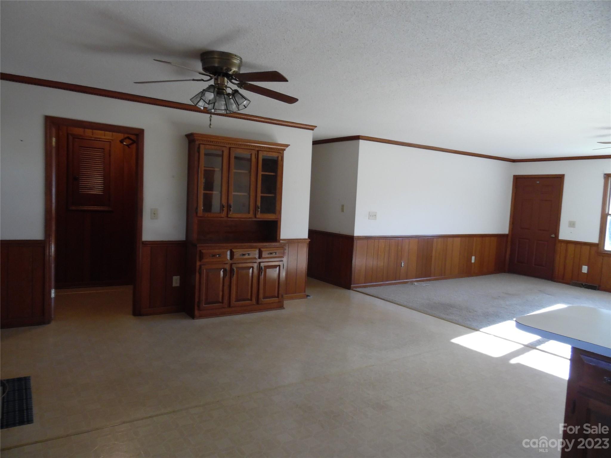 7728 Monbo Road Catawba, NC 28609 - Photo 26 of 39 a living room with furniture