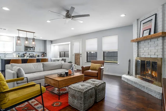 $3,250 | 2507 Broken Oak Drive, Austin, TX 78745