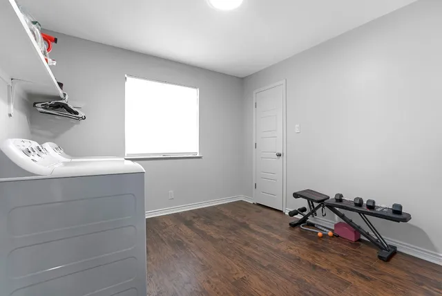 $3,250 | 2507 Broken Oak Drive, Austin, TX 78745