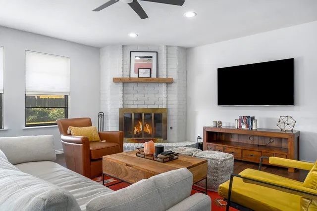 $3,250 | 2507 Broken Oak Drive, Austin, TX 78745