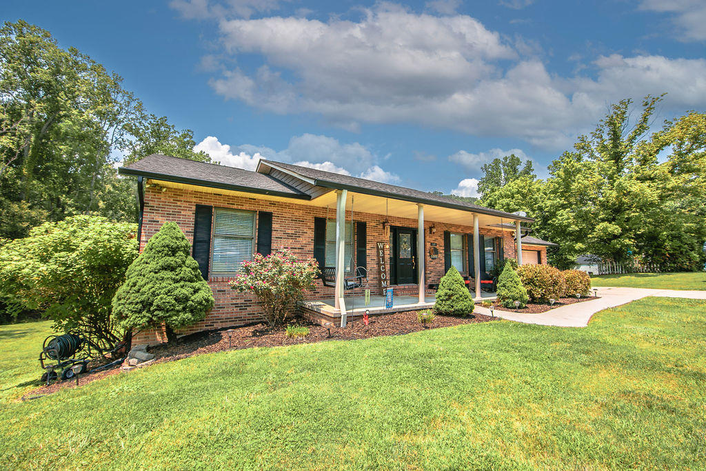 641 Butler Mill Road Oliver Springs, TN 37840 - Photo 4 of 35 FMN_9570-1