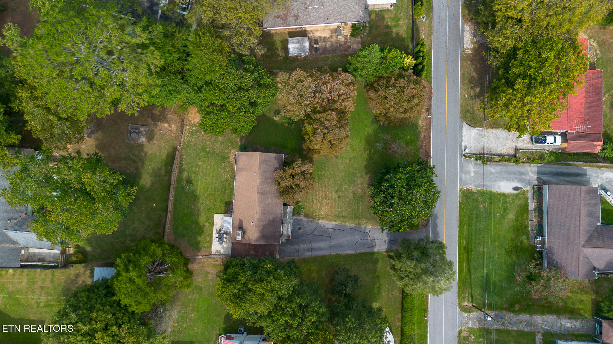 107 Manchester Road Kingston, TN 37763 - Photo 29 of 39 DJI_0502-HDR