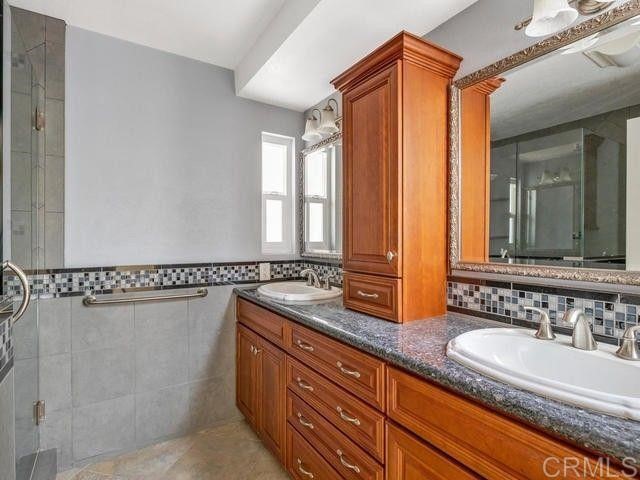 930 Alyssum Road Carlsbad, CA 92011 - Photo 9 of 14