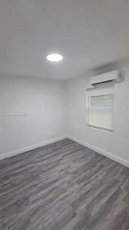 $1,400 | 855 Northwest 3rd Terrace, Unit 6, Dania Beach, FL 33004