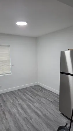 $1,400 | 855 Northwest 3rd Terrace, Unit 6, Dania Beach, FL 33004