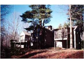 34 Pickpocket Road Exeter, NH 03833 - Photo 1 of 2