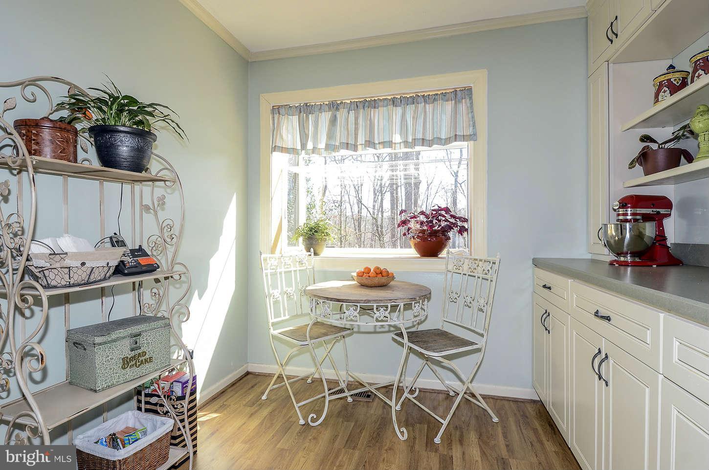 9127 Galbreth Court Springfield, VA 22153 - Photo 6 of 30 Kitchen