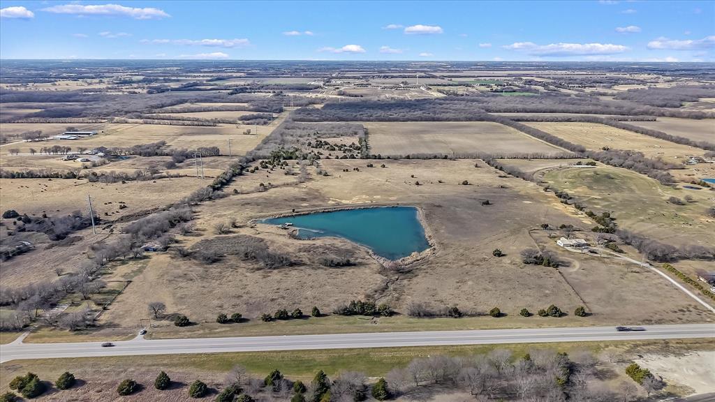 7933 South State Highway 78 Blue Ridge, TX 75424 - Photo 2 of 24 a view of an ocean beach