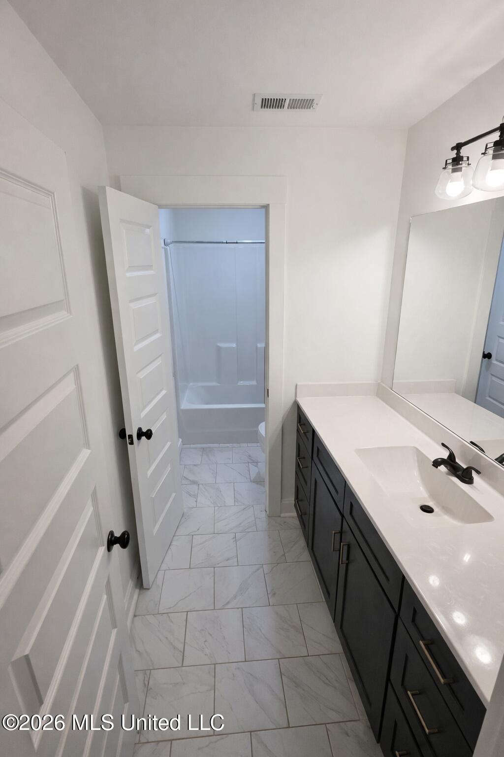 14929 Strickland Road Byhalia, MS 38611 - Photo 9 of 31 file_00000000817471fdba58dd938cbbad69