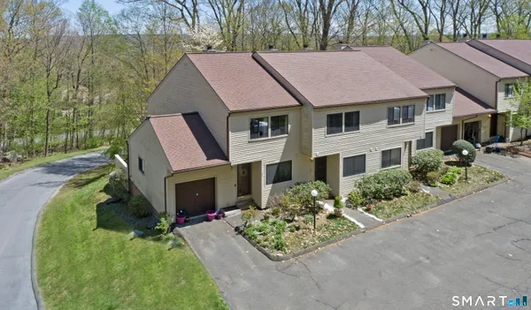 $2,300 | 46 Idlewood, Unit 46, Bethel, CT 06801