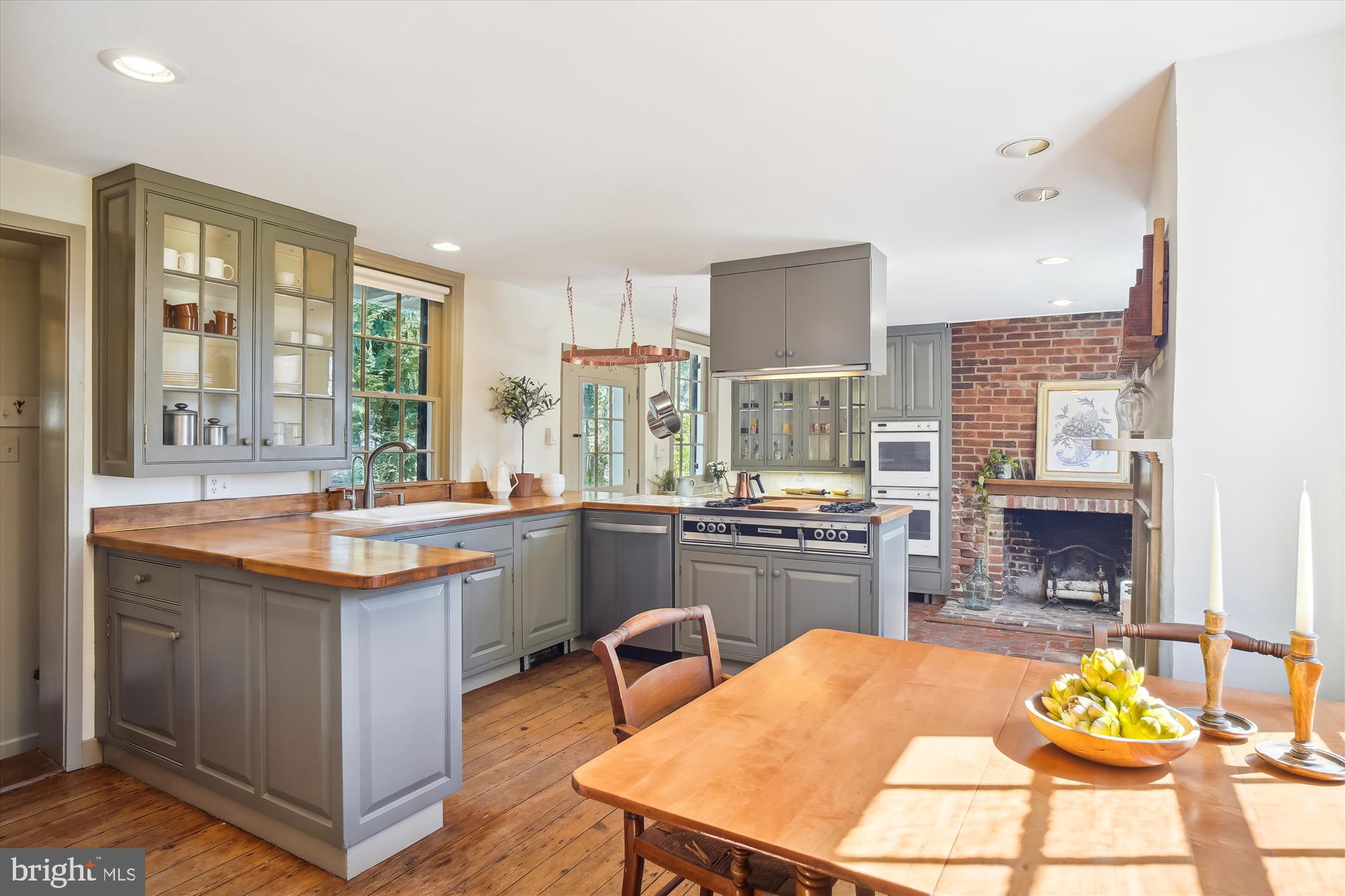 7000 Brink Road Laytonsville, MD 20882 - Photo 12 of 58 An addition to the home, the modern kitchen...