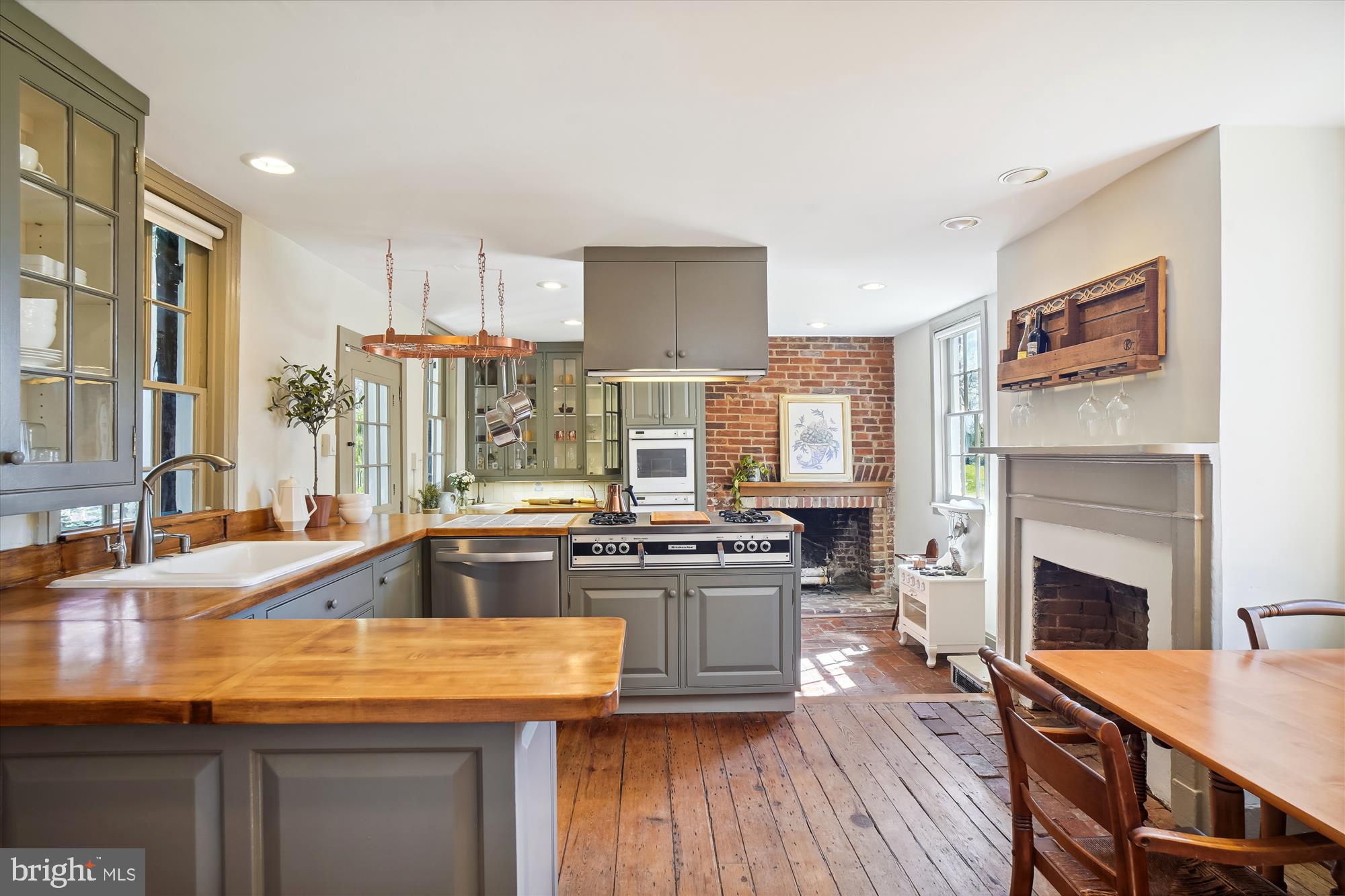 7000 Brink Road Laytonsville, MD 20882 - Photo 13 of 58 The heart of every home, and this one truly is!