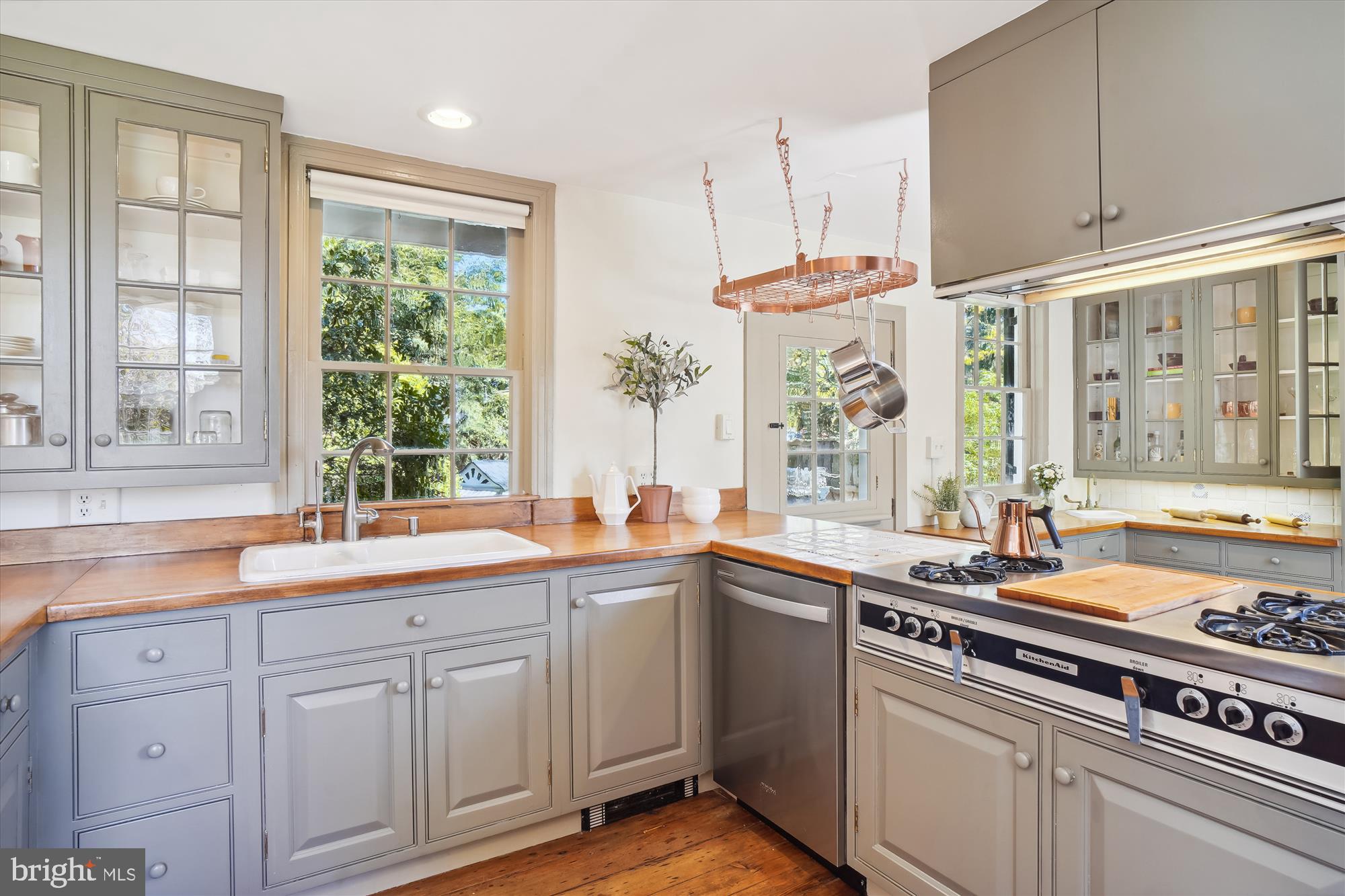 7000 Brink Road Laytonsville, MD 20882 - Photo 15 of 58 Appliances include a gas cooktop...