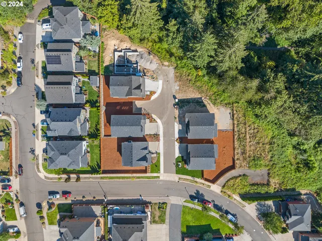 $637,500 | 16911 Southeast Siri Loop, Damascus, OR 97089