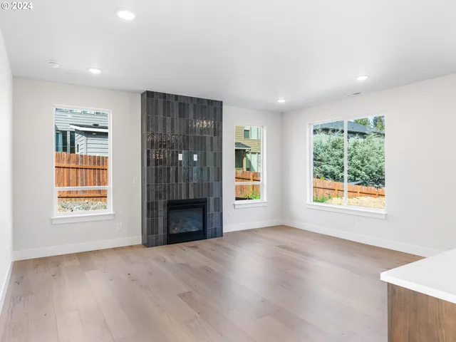 $637,500 | 16911 Southeast Siri Loop, Damascus, OR 97089