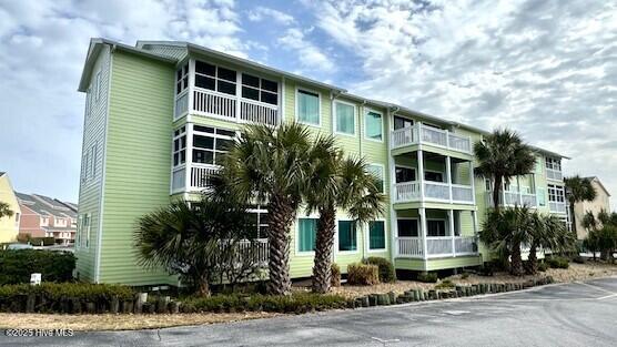 9201 Coast Guard Road, Unit E101 Emerald Isle, NC 28594 - Photo 14 of 50 First floor End Condo