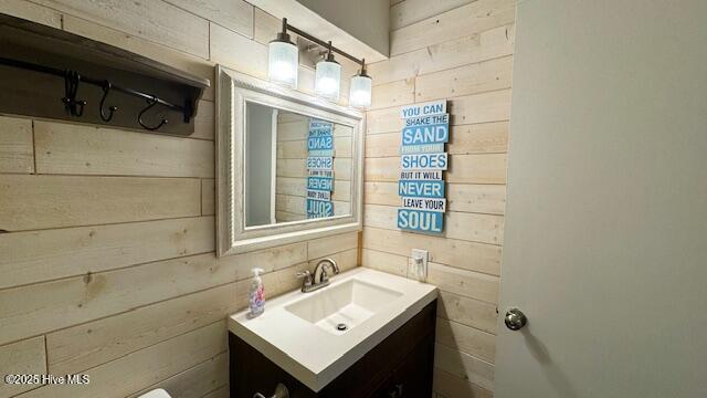 9201 Coast Guard Road, Unit E101 Emerald Isle, NC 28594 - Photo 38 of 50 hall bathroom