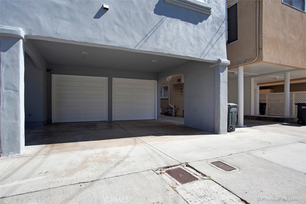 441 Carnation Avenue Corona del Mar, CA 92625 - Photo 22 of 25 a front view of a house