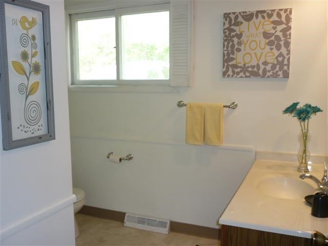 312 Kimball Road Iowa City, IA 52245 - Photo 13 of 22 Gallery Image 13