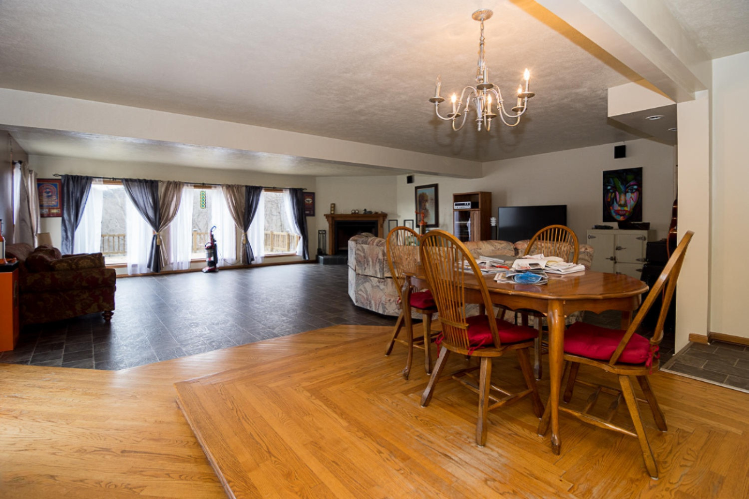 1828 River Bluff Road Niles, MI 49120 - Photo 14 of 37 Dining