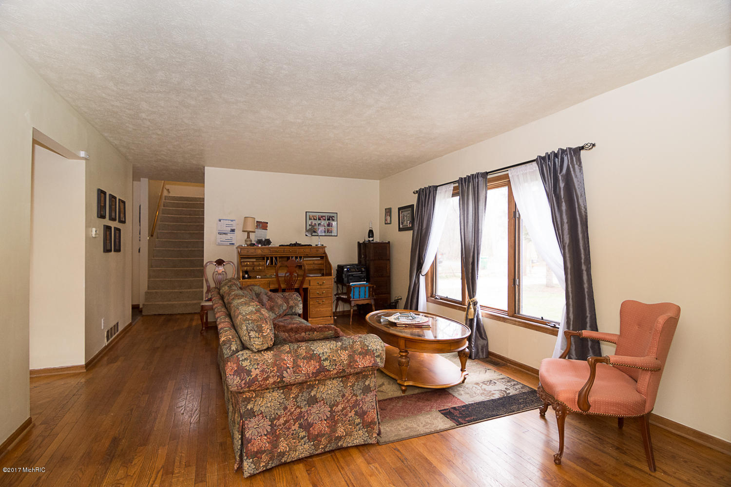 1828 River Bluff Road Niles, MI 49120 - Photo 10 of 37 Family- room