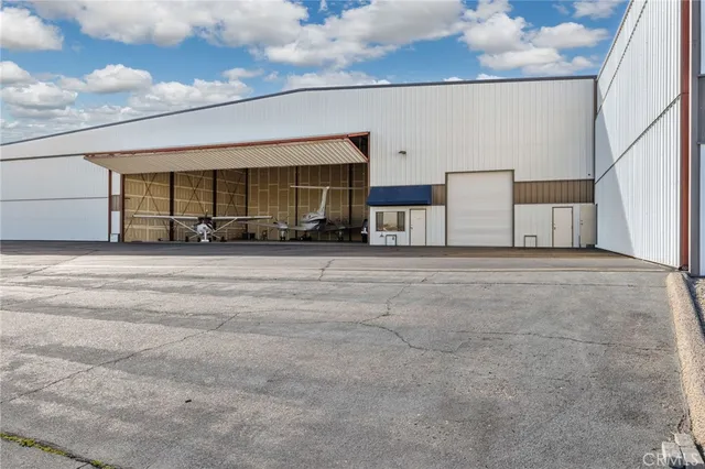 $1,349,000 | 3150 Propeller Drive, Unit B & C, Paso Robles, CA 93446