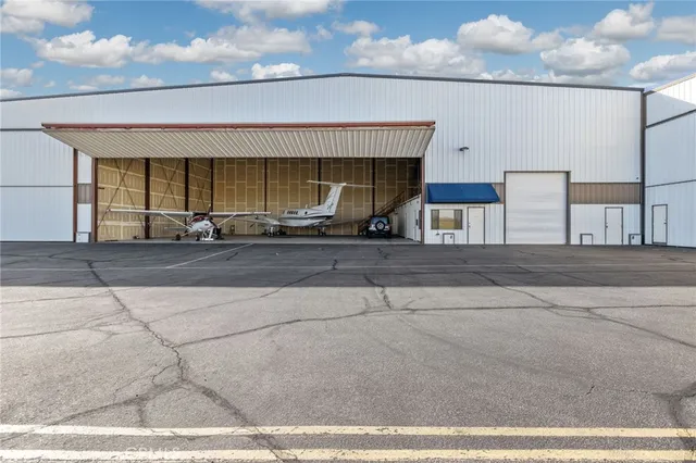 $1,349,000 | 3150 Propeller Drive, Unit B & C, Paso Robles, CA 93446