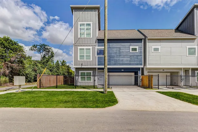 $380,000 | 6017 Beall Street, Houston, TX 77091