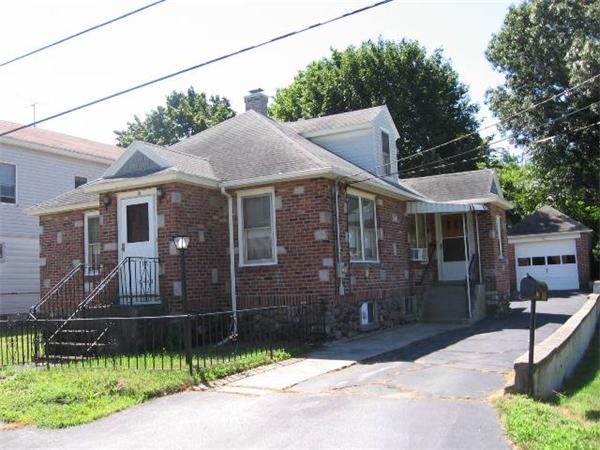 18 Villa Road Shrewsbury, MA 01545 - Photo 1 of 17 Gallery Image 1