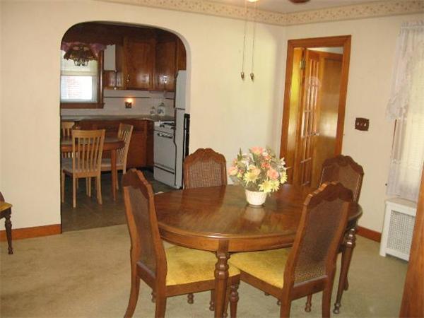 18 Villa Road Shrewsbury, MA 01545 - Photo 3 of 17 Gallery Image 3