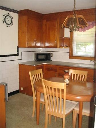 18 Villa Road Shrewsbury, MA 01545 - Photo 5 of 17 Gallery Image 5