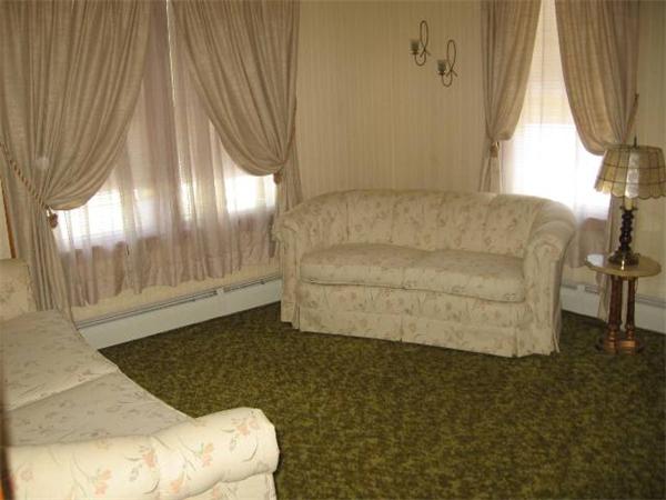 18 Villa Road Shrewsbury, MA 01545 - Photo 10 of 17 Gallery Image 10