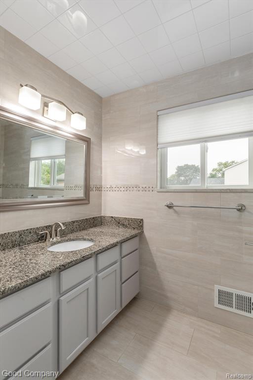41553 Cherry Hill Road Canton, MI 48188 - Photo 25 of 38