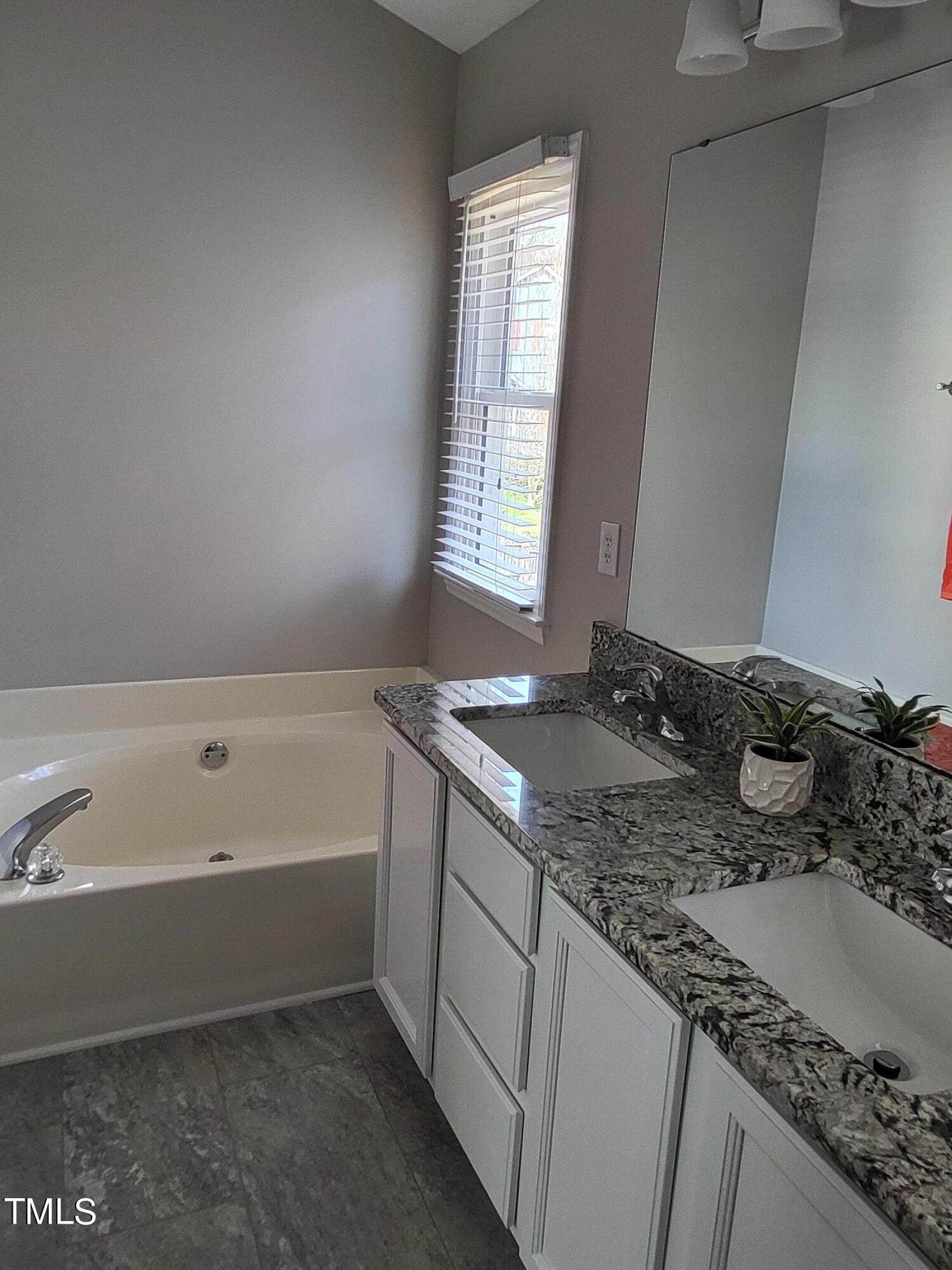 1101 Sheetbend Lane Raleigh, NC 27606 - Photo 15 of 25 mbath 1