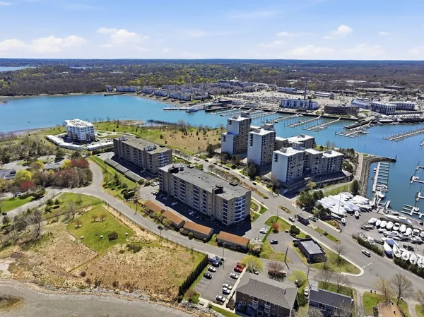 $479,900 | 64 Broad Reach, Unit 212, Weymouth, MA 02191