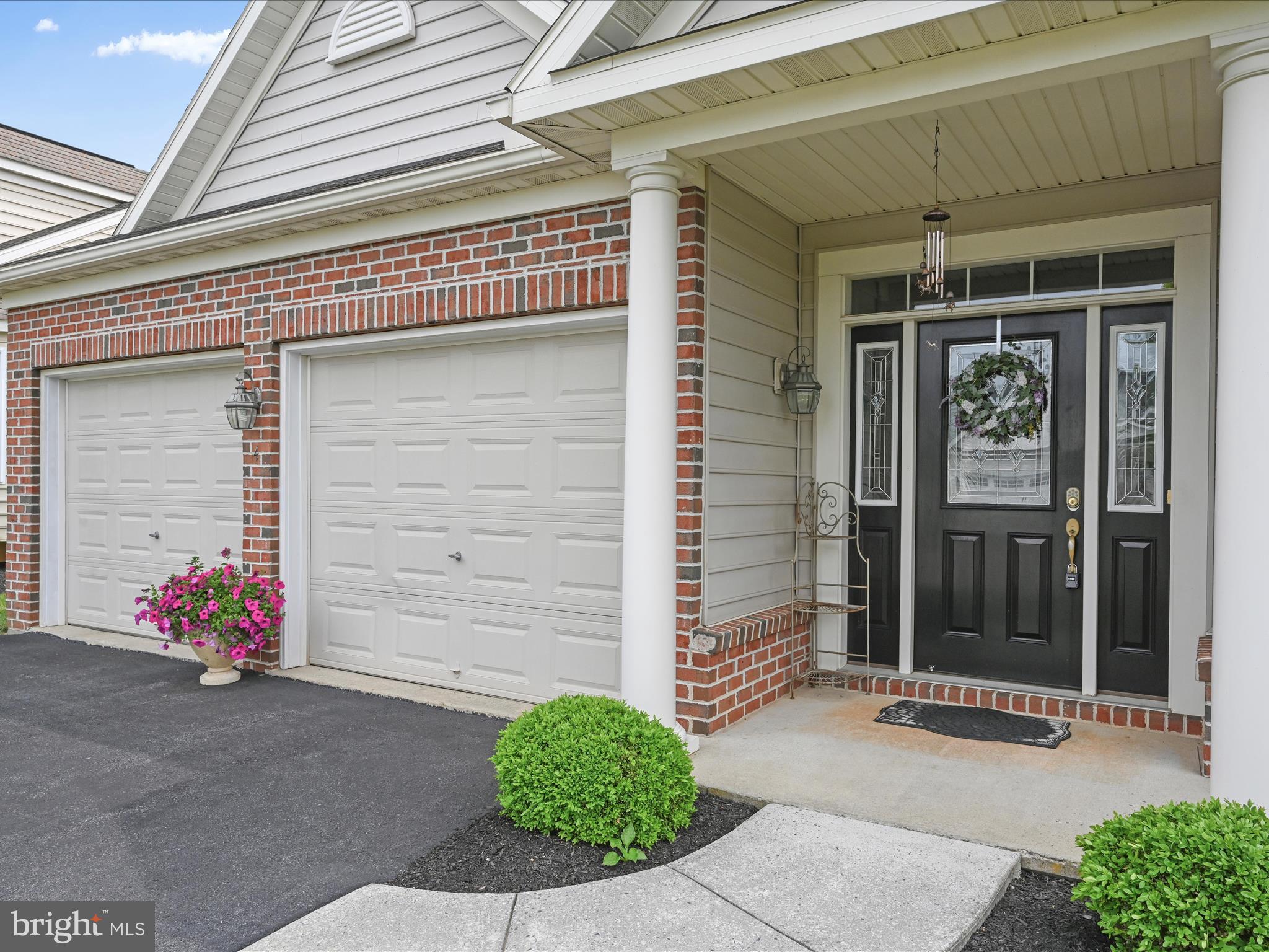 4 Pleasant Road Gordonville, PA 17529 - Photo 6 of 48 front