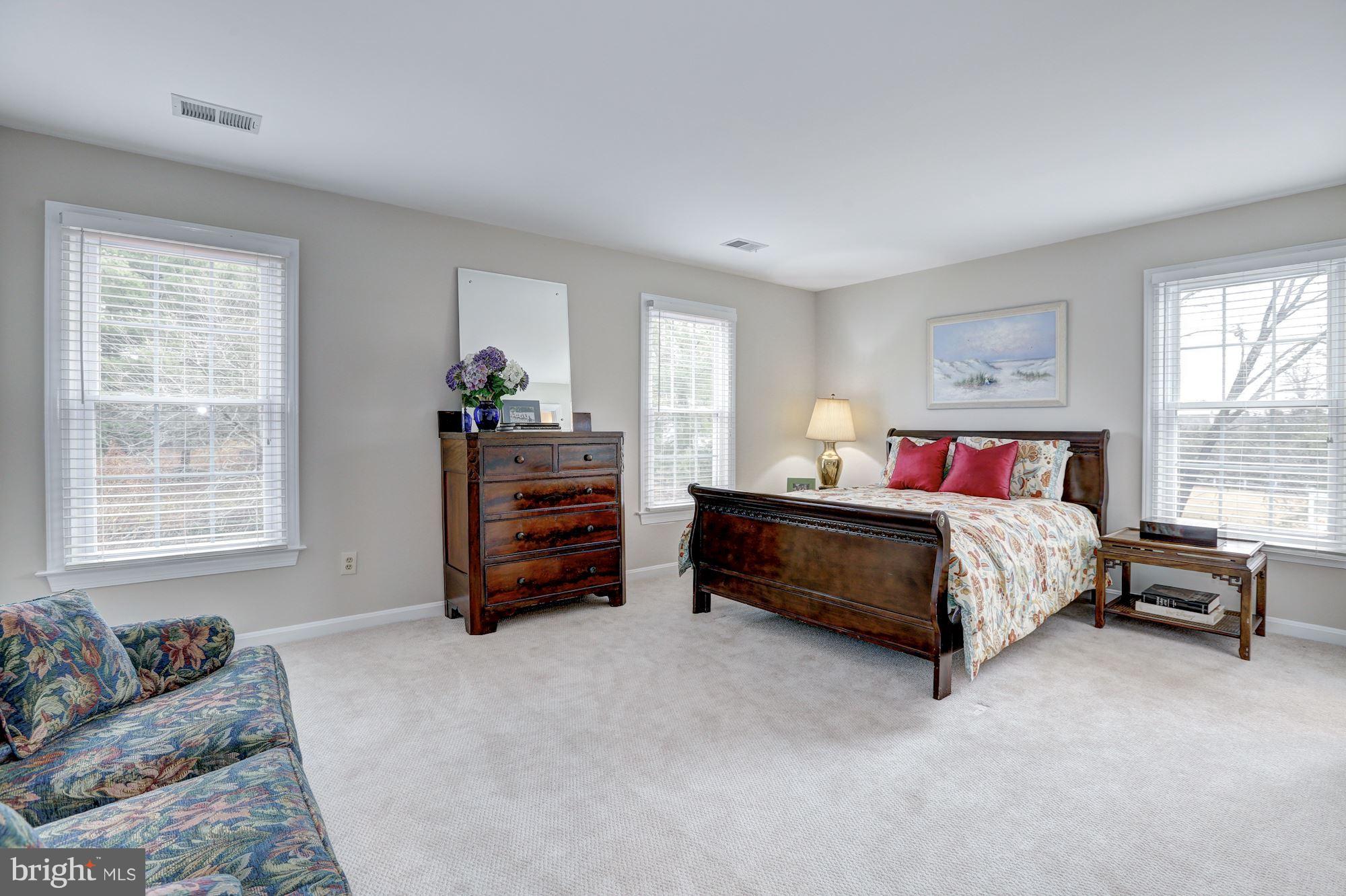 12912 Three Sisters Road Potomac, MD 20854 - Photo 20 of 30 Bedroom (Master)