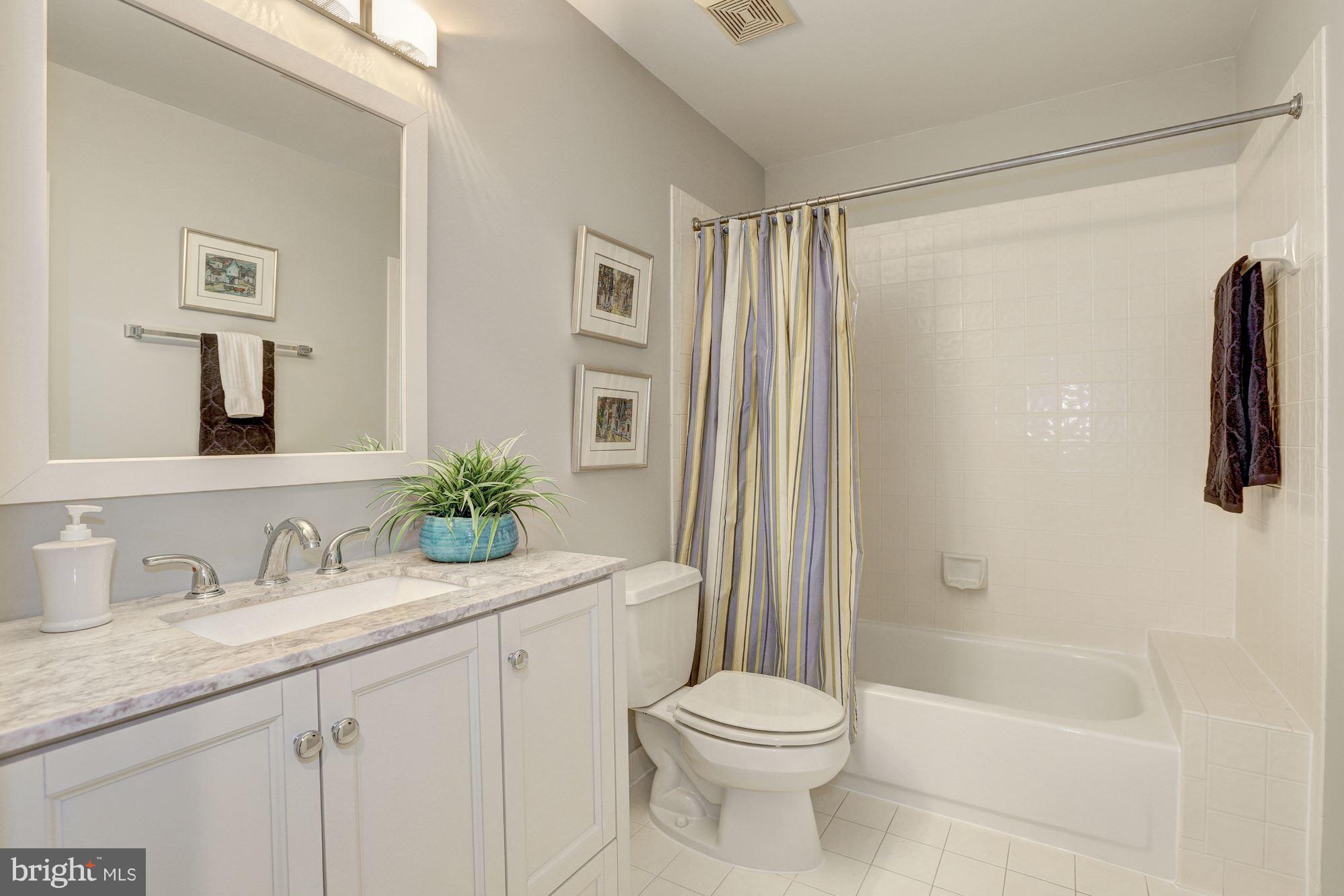 12912 Three Sisters Road Potomac, MD 20854 - Photo 24 of 30 Bath
