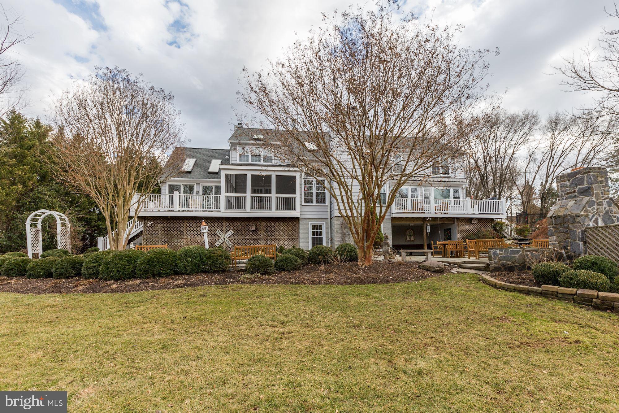 12912 Three Sisters Road Potomac, MD 20854 - Photo 28 of 30 Exterior (Rear)