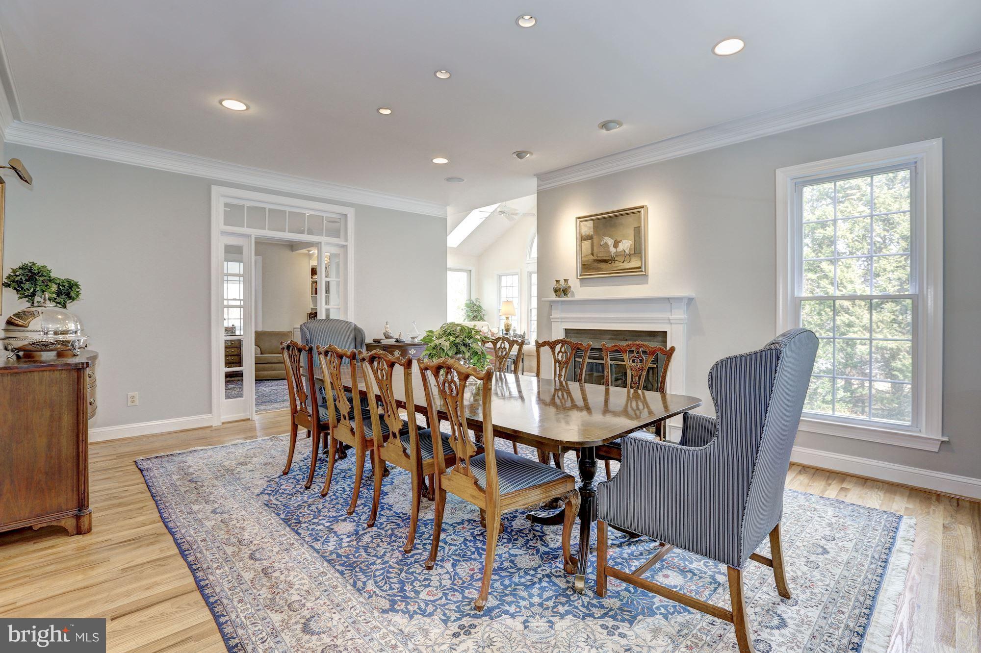 12912 Three Sisters Road Potomac, MD 20854 - Photo 7 of 30 Dining Room