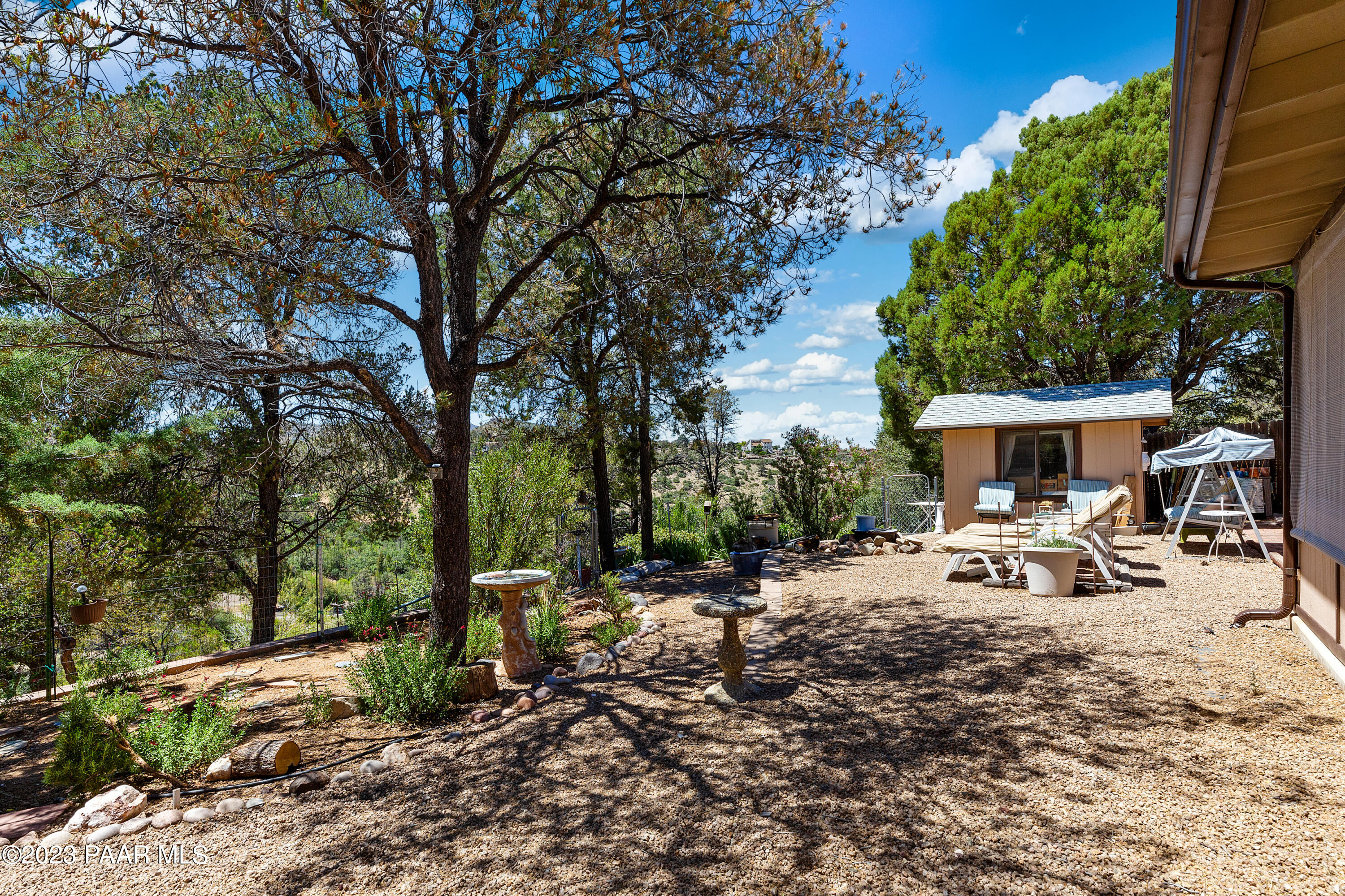 2680 Ridge Road Prescott, AZ 86301 - Photo 21 of 25 a view of a chairs and tables in the patio