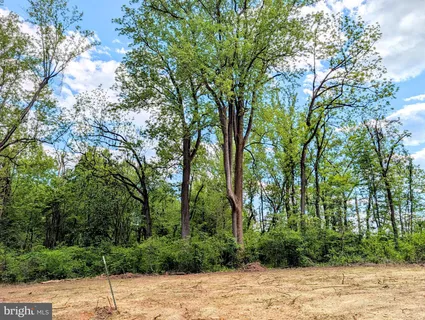 $230,000 | 3964 Hidden Valley Lane, Linden, VA 22642