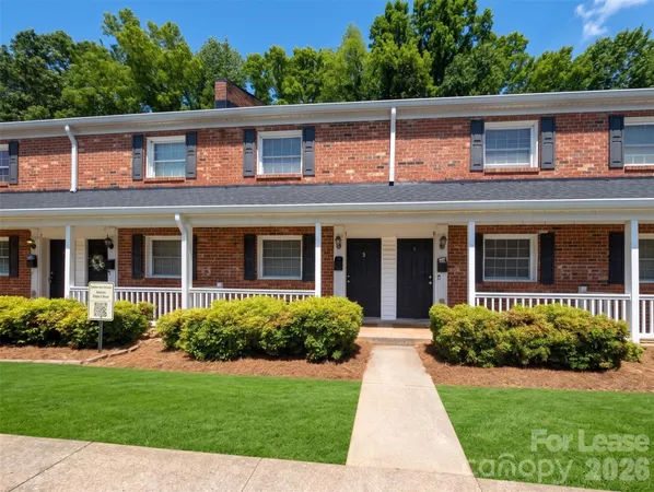 $1,590 | 1215 Green Oaks Lane, Unit F, Charlotte, NC 28205